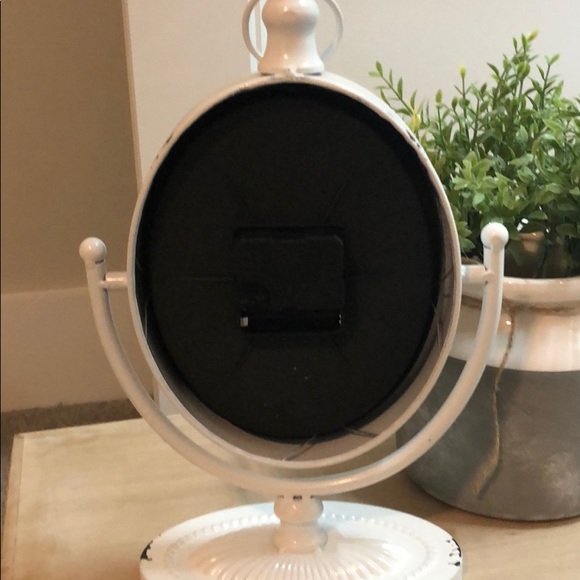 Clock - Picture 4 of 5